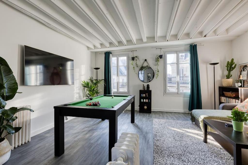 Nice Flat With Billard And View Párizs Kültér fotó